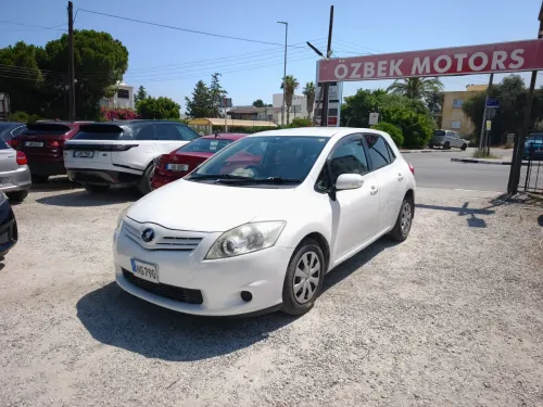 2010 Model Otomatik Toyota Auris