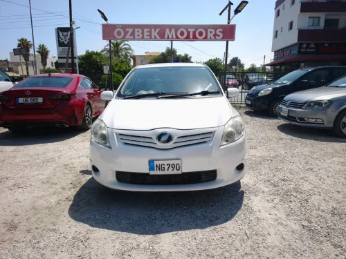 2010 Model Otomatik Toyota Auris