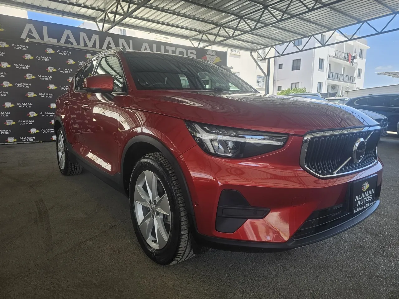 2023 Model Otomatik Volvo XC40