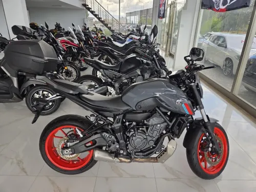 2022 Model Otomatik Yamaha MT-07
