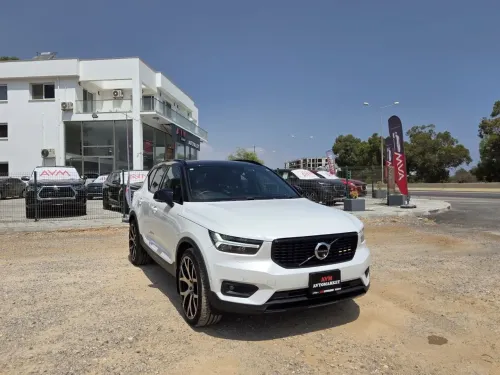 49 Model Otomatik Volvo XC40