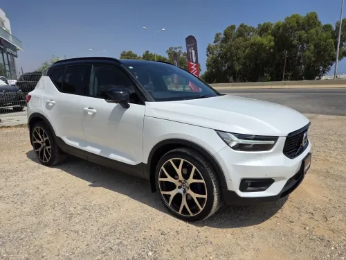 49 Model Otomatik Volvo XC40
