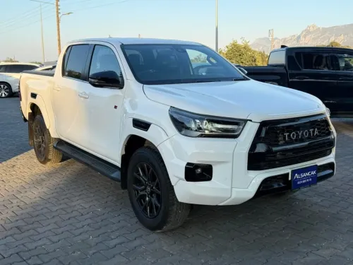 2022 Model Otomatik Toyota Hilux
