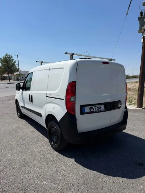2017 Model Düz Vauxhall Combo