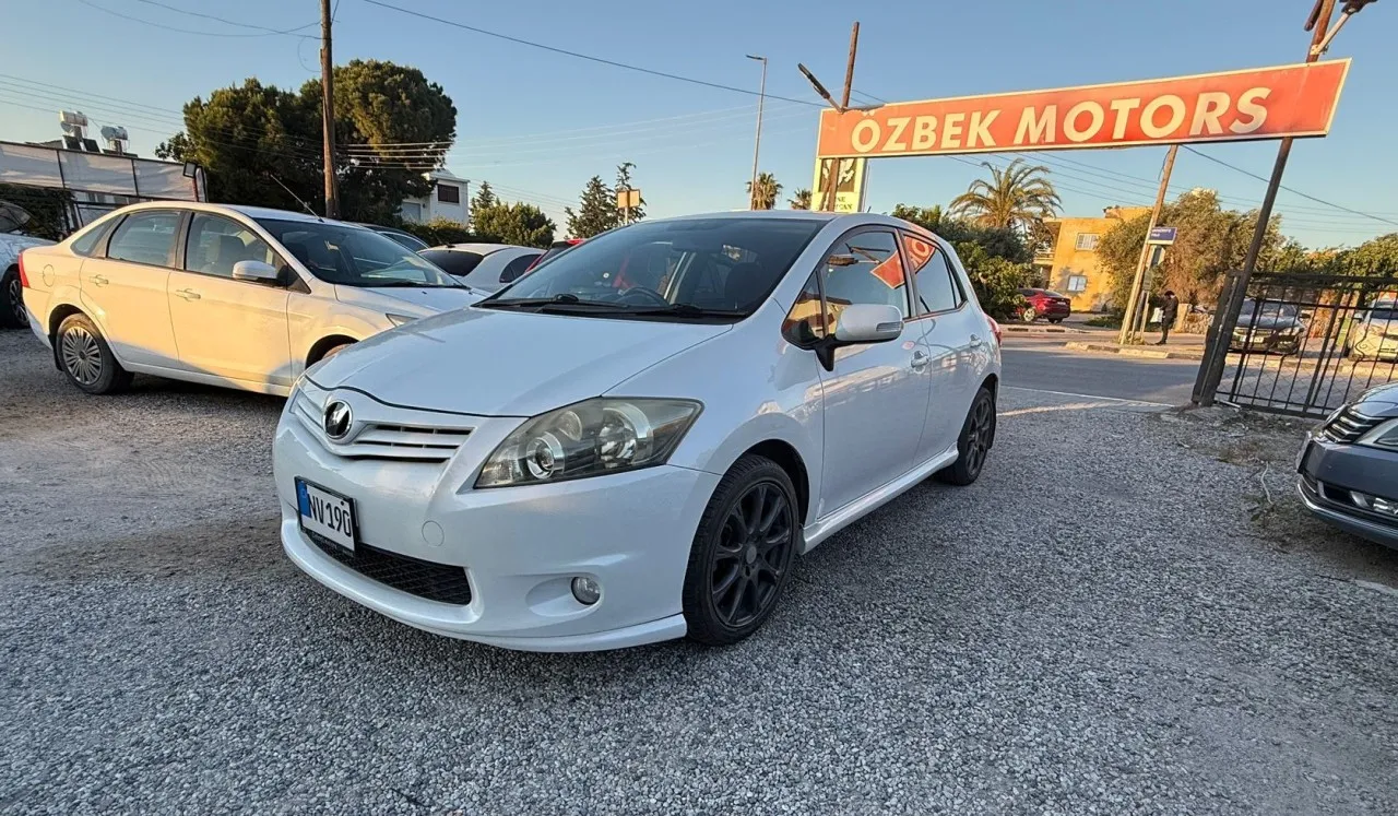 2012 Model Otomatik Toyota Auris